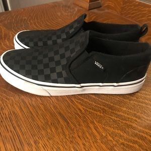 Youth boys black checkered slip on Vans